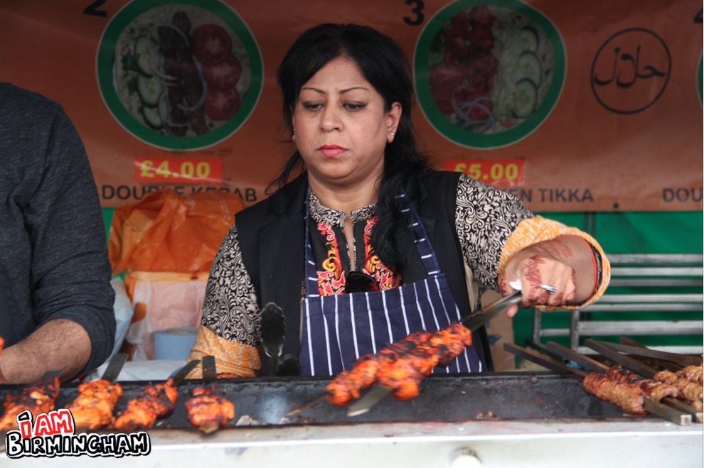 IAmBirmingham's tweet photo. There's been a host of amazing delicacies at today's #BirminghamMela | Gallery: https://t.co/HqSOcg3IX0 #BJBM2016 https://t.co/rsArI1MgWs