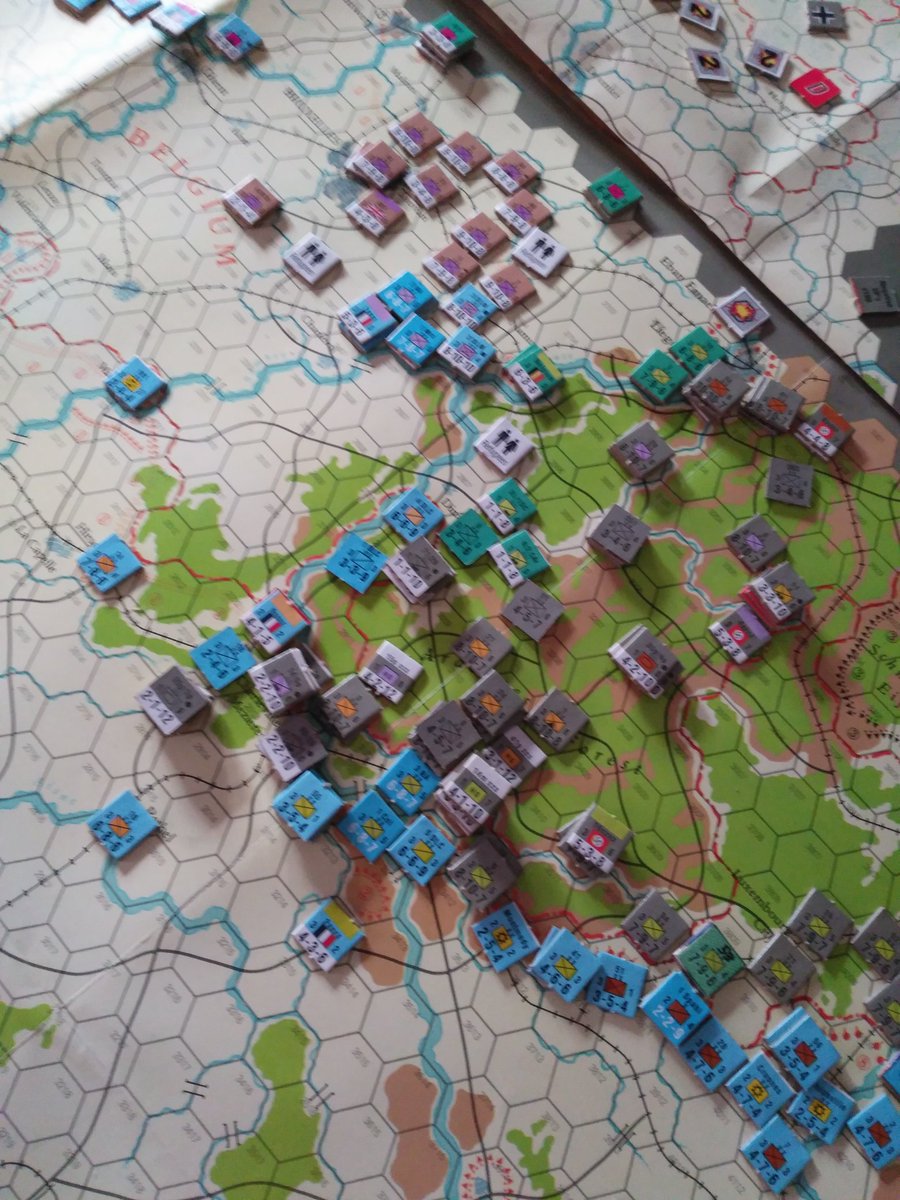 joanmramjav's tweet photo. ¡Sedán resiste! #VitW #WarGames https://t.co/IOdzi57ioe