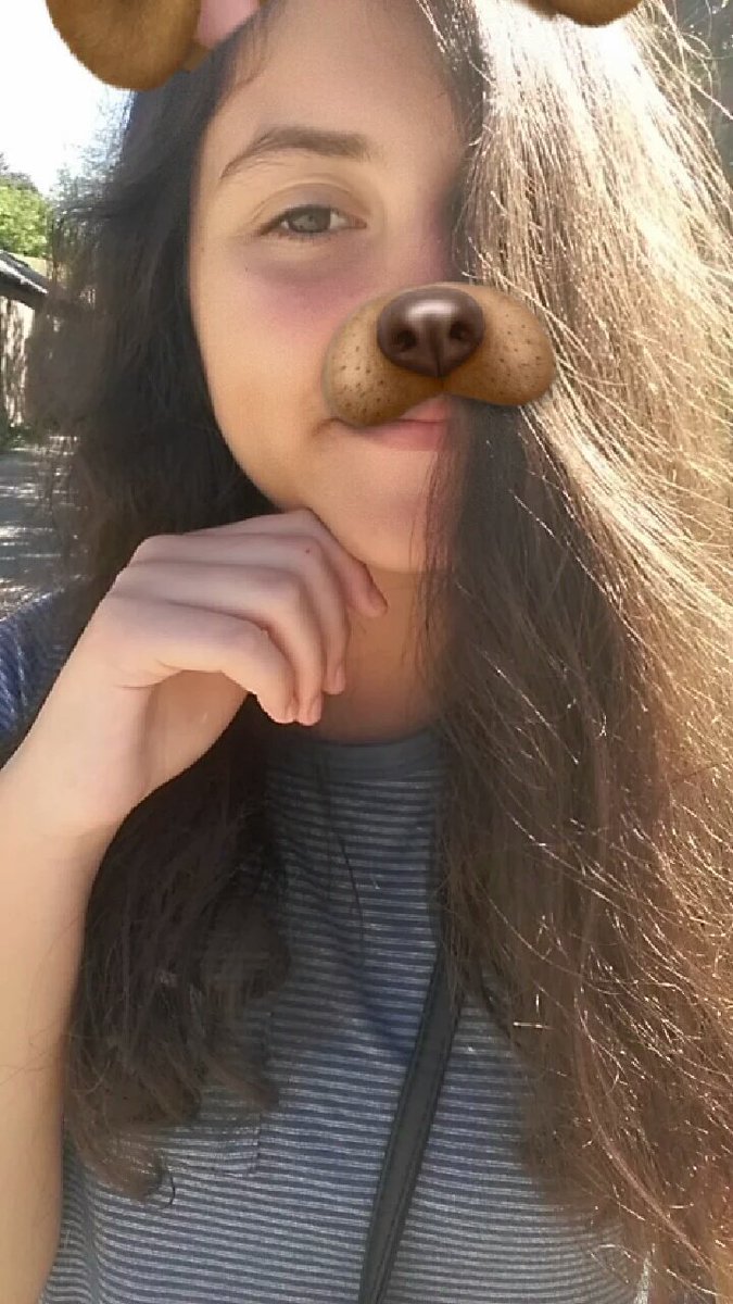 LDLizzieShadow's tweet photo. Someone:Who's your idol?
Me:THIS QUEEN!!: https://t.co/w4HB66fBw9