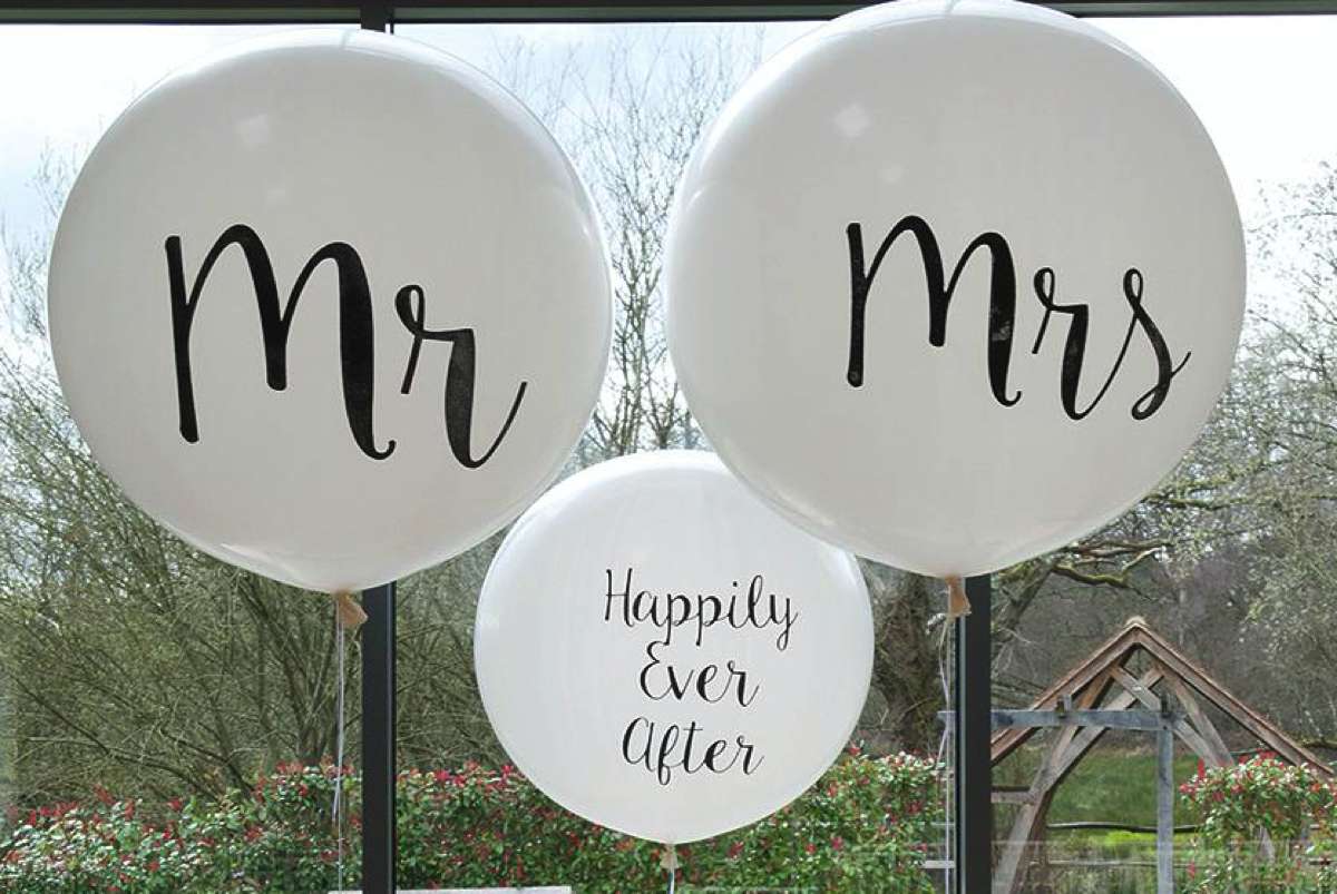 iannewtonvideo's tweet image. 13 most common worries of a bride-to-be! - Love Our Wedding - bit.ly/298r2yZ