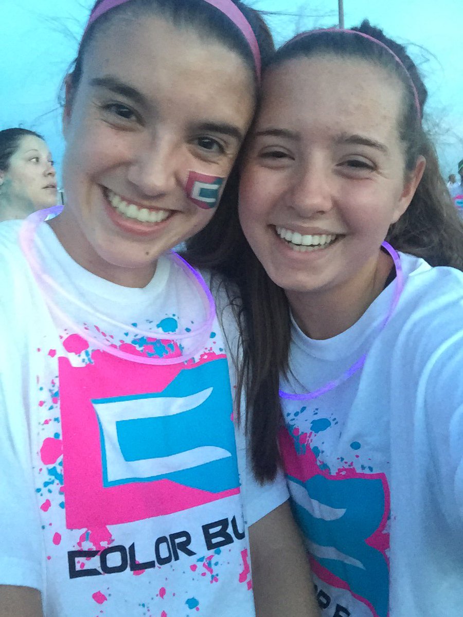 elaRNromeo's tweet image. Fun times at the color run :-)) #colorbuzz