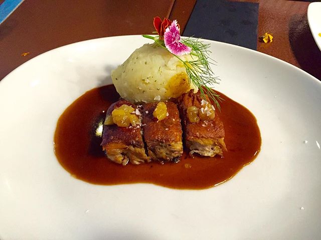 vianabcn's tweet photo. Thank you Vianna Barcelona for the amazing food ❤️ #vianabcn #pork #Barcelona #dinner #foodies #yummy  📷: @naoming2 https://t.co/c7Ik5TeGGG