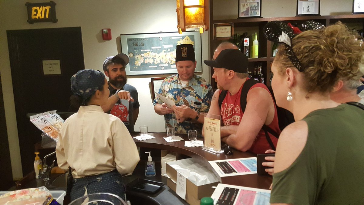 Mitzula's tweet image. Secret Sake bar in Japan #BigDiz #CreateCon