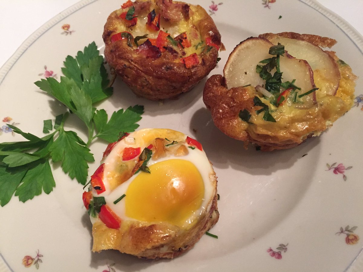 aramos6127's tweet photo. Hash brown,egg and ham muffin cups #sundaybrunch delicacies. Omelette and one egg style. #foodblog. https://t.co/XxpmcYOSiW