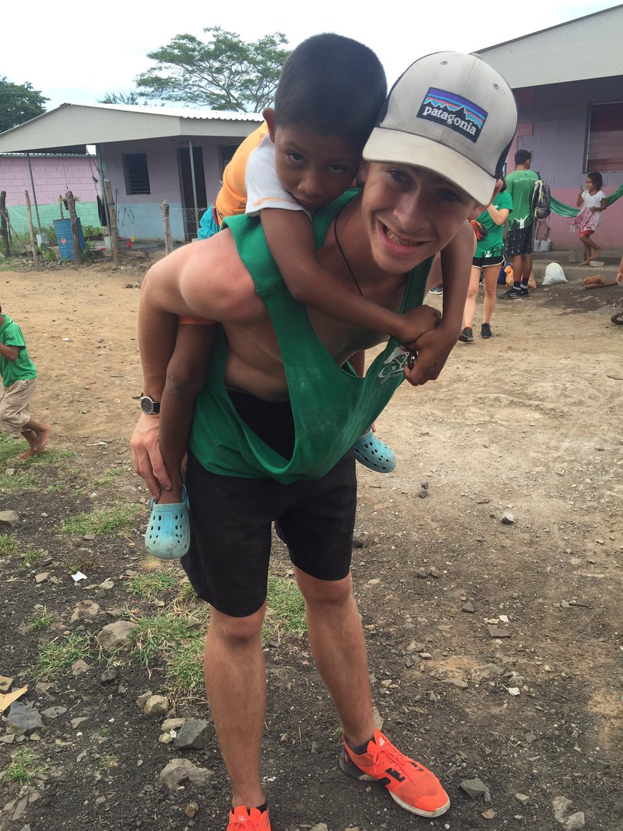 CWUGIVE's tweet image. Our last GIVEr's are on their way home or off on new adventures. Thanks for making Give 2016 a great one!