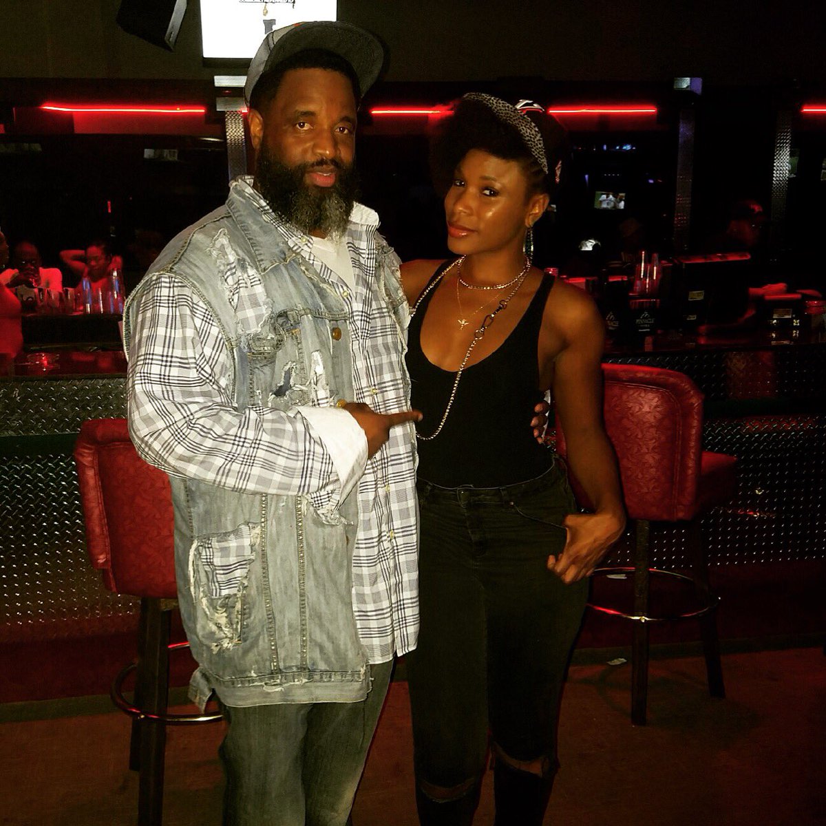 TheRealKFoxx's tweet photo. Got a few #gems from #hiphoplegend  #akinyele the other night 🙌🏾 #forfree #hiphoplessons https://t.co/la0J2MS3lA