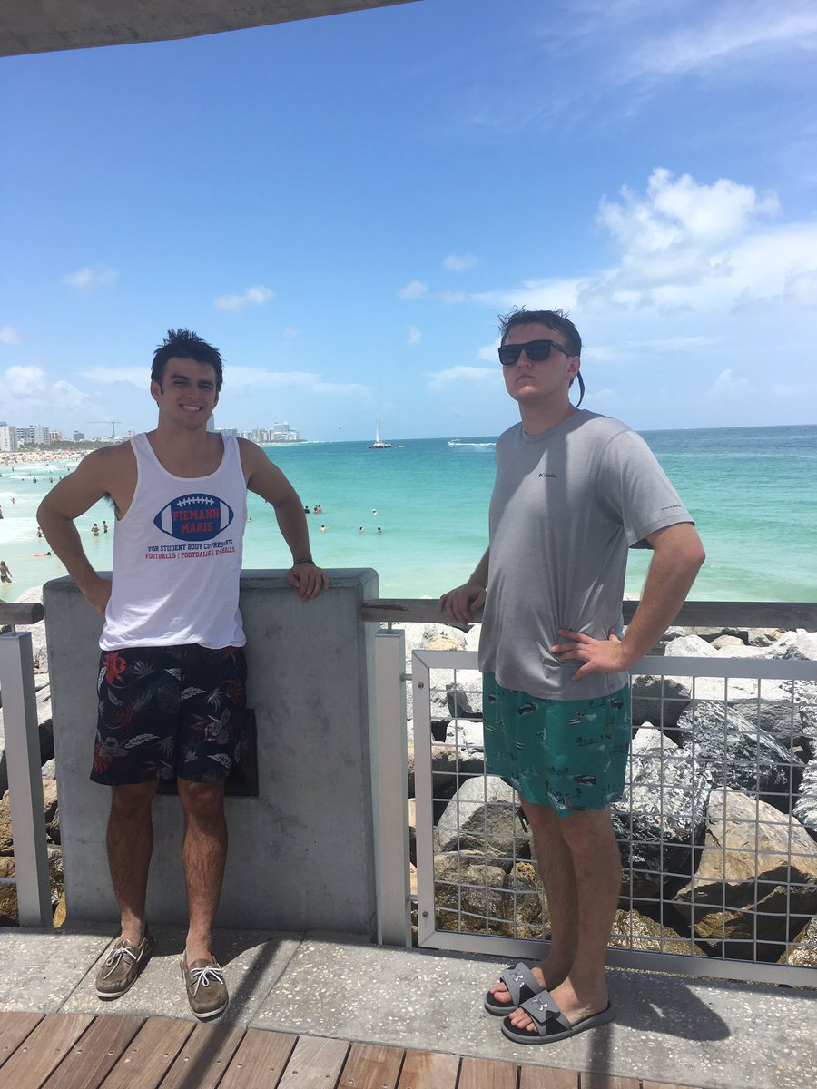 FiemannMaris's tweet photo. Fiemann and Maris hit south beach for some campaigning #FiemannMaris2k17 https://t.co/bPpgEE7gX7
