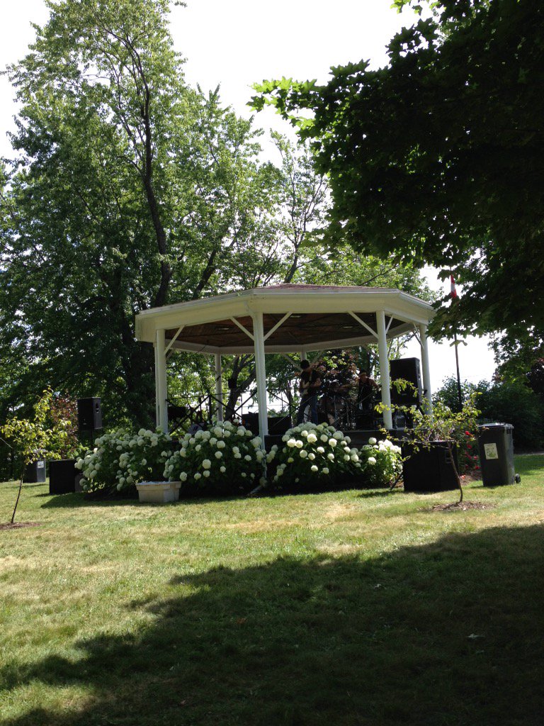 Road Crew tweet media