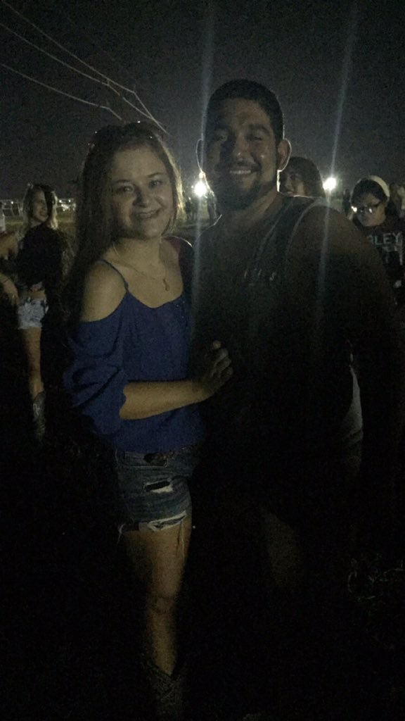 chheeyy_'s tweet photo. These are my people ππ€π½
#JakeJam2016
(@ibarra42016 @seth28trent https://t.co/BomoeANDjk