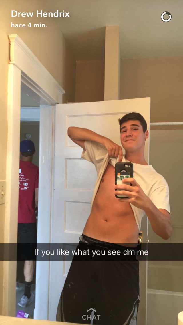 jacob2lee's tweet photo. One day I hope to have as much confidence as Drew Hendrix https://t.co/vJaw7YkIHU