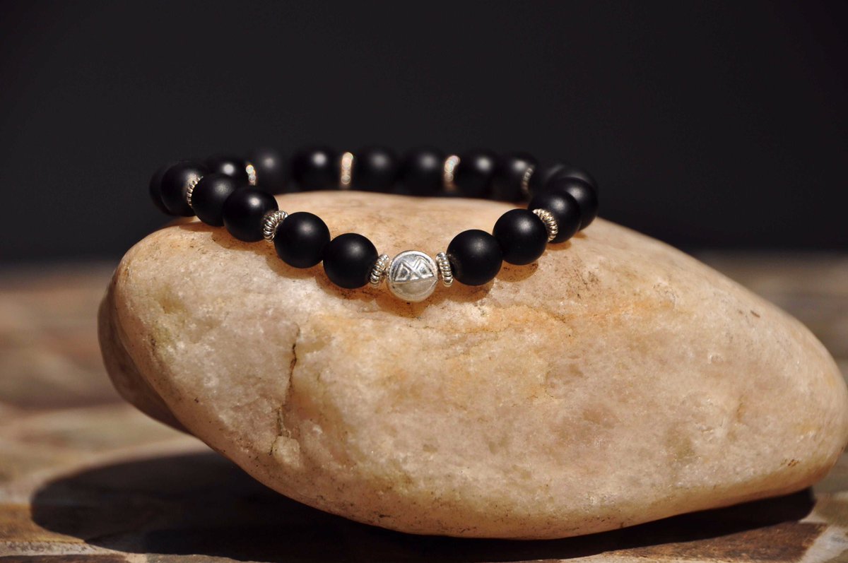 ALPHASTONES's tweet image. A simple and timeless design. alphastones.com/alpha/matte-bl…