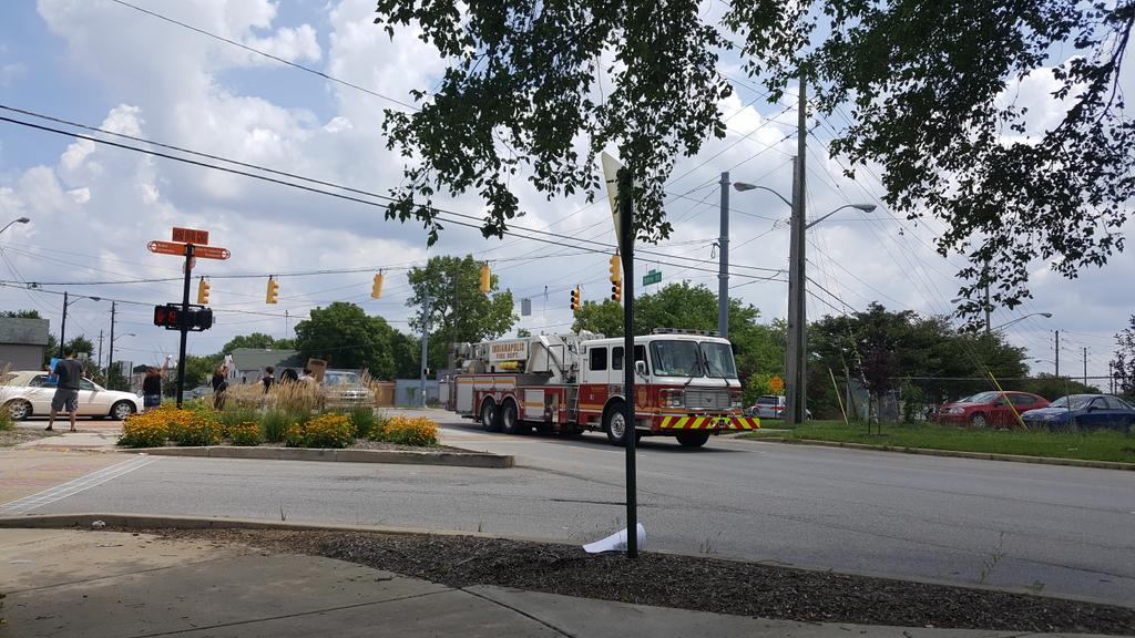 FreedomWryta's tweet photo. @IndyFireDept showing love@
#MLKSitInIndy #MLKSitIn @DontSleepIND https://t.co/afCLbwnVH0