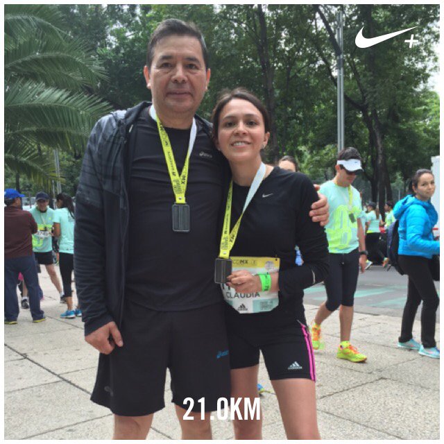 ClauAri's tweet photo. #21k #cdmex #Dad #rumboaBerlin #happy Acabo de correr 21.0 km con Nike+. https://t.co/Sw0DdHjeck #nikeplus https://t.co/8Jjnr2RmFS