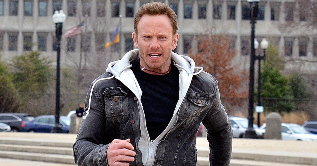 usweekly's tweet photo. .@IanZiering shares 25 fun facts about himself ahead of tonight's #Sharknado4 premiere: https://t.co/xuDSAdSNki https://t.co/1bjFr7ZbHb