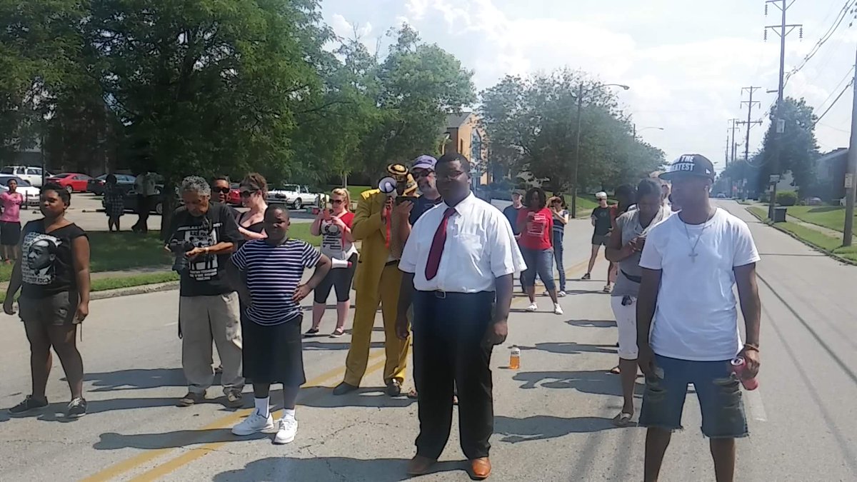 StandUp_Sunday's tweet photo. Omg our videos are coming soon when they finish editing! Thank everyone that lent their voice #MLKSITIN #LCJSITIN https://t.co/pZdTn48g0z