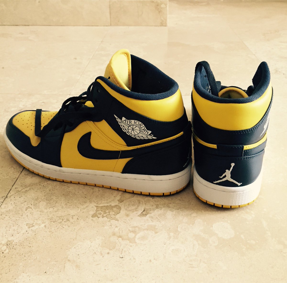 DesmondHoward's tweet photo. Ready to take flight for @Nike @Jumpman23 launch @TheMDen. #GoBlue https://t.co/bZMEASajDW