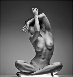 YogaUndressed's tweet photo. Turn stress into exhilarating challenge, soothe your soul &amp; create the body of your dreams! https://t.co/cq2SVJ72x2 https://t.co/9q6cp36Lgl