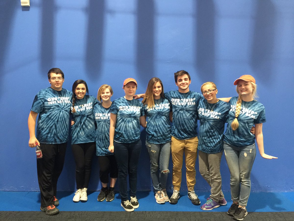 ConnorBrowns's tweet image. CAMP WAS LIT SHOUTOUT Y'ALL
(TAing was such an awesome and life changing experience)