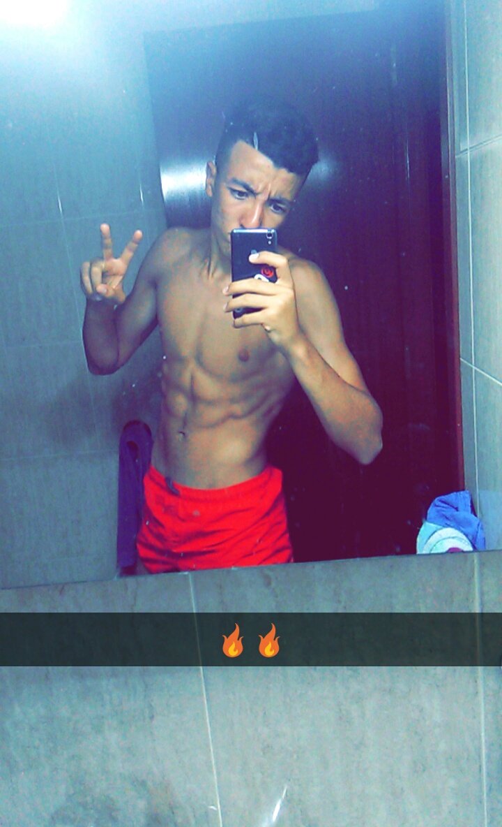 Yesin_TG_99's tweet photo. Gorillas Fitt 😝👌💪👏 https://t.co/uMFPJRrSBv