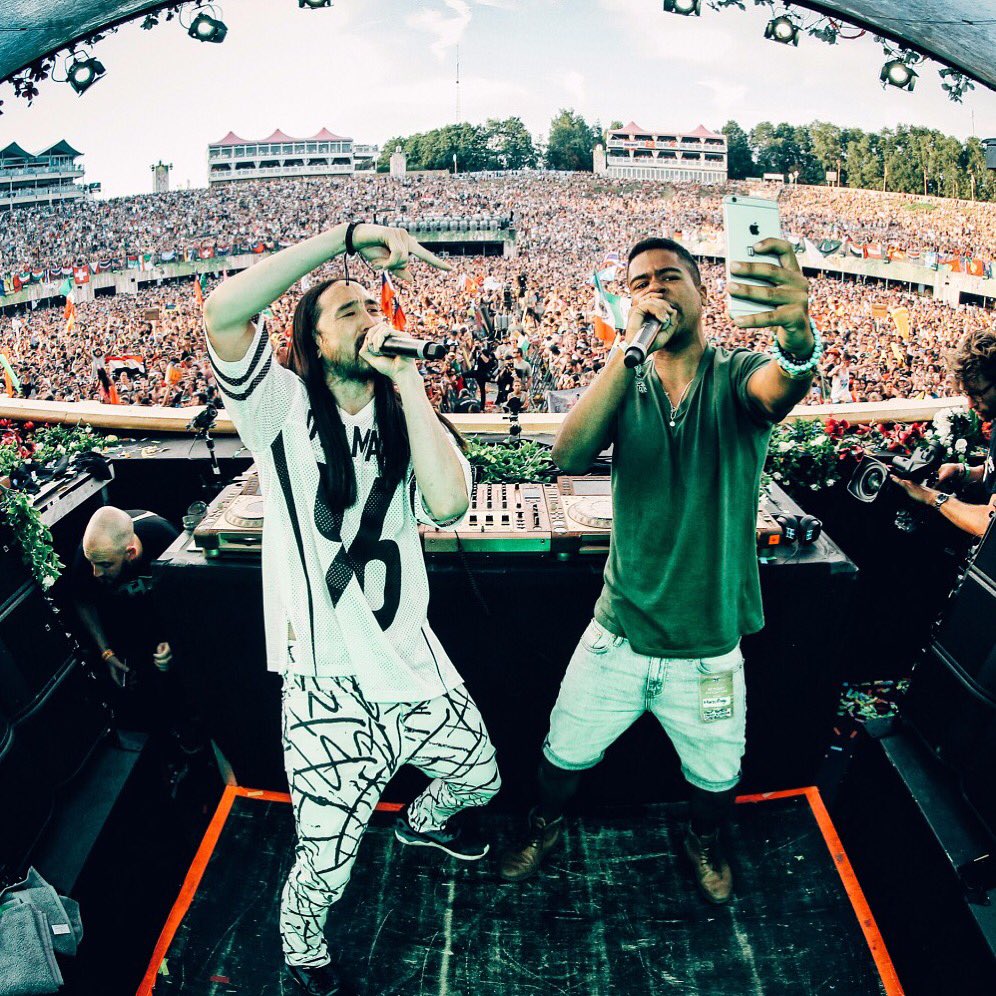 How else am I gon get it @ilovemakonnen https://t.co/pAgZuGaYuD