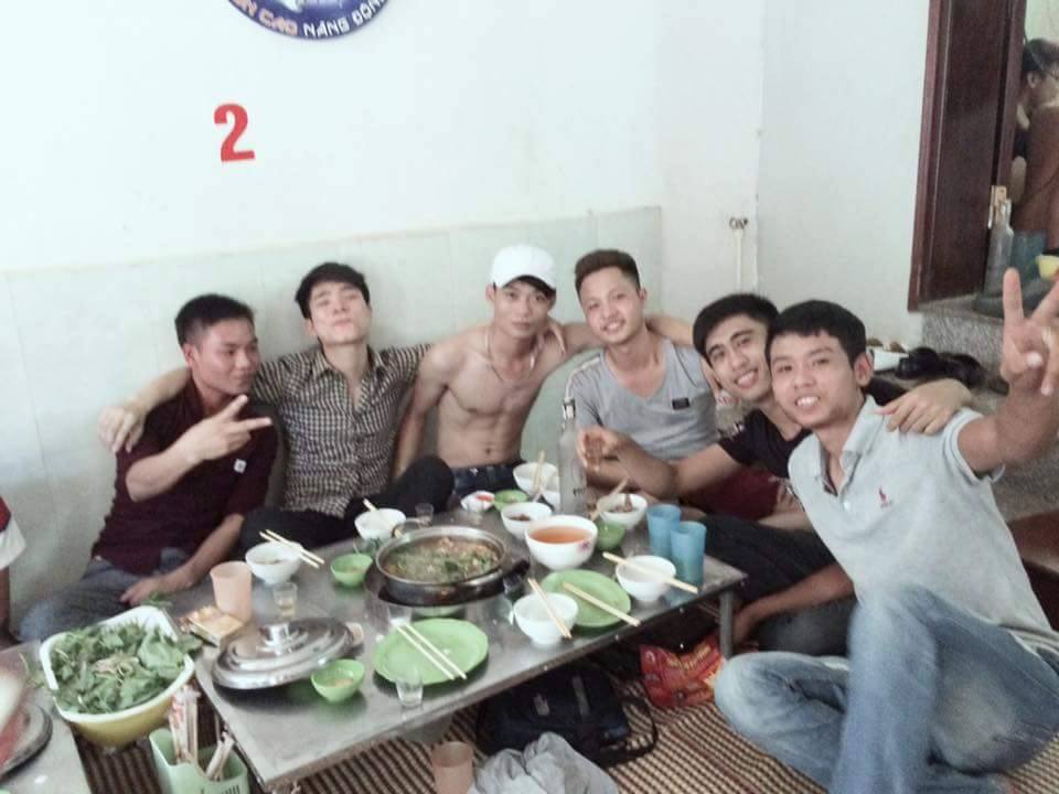 NguyenAnhBang's tweet photo. My Friend  :) :) :) https://t.co/lvV5OPVRs0