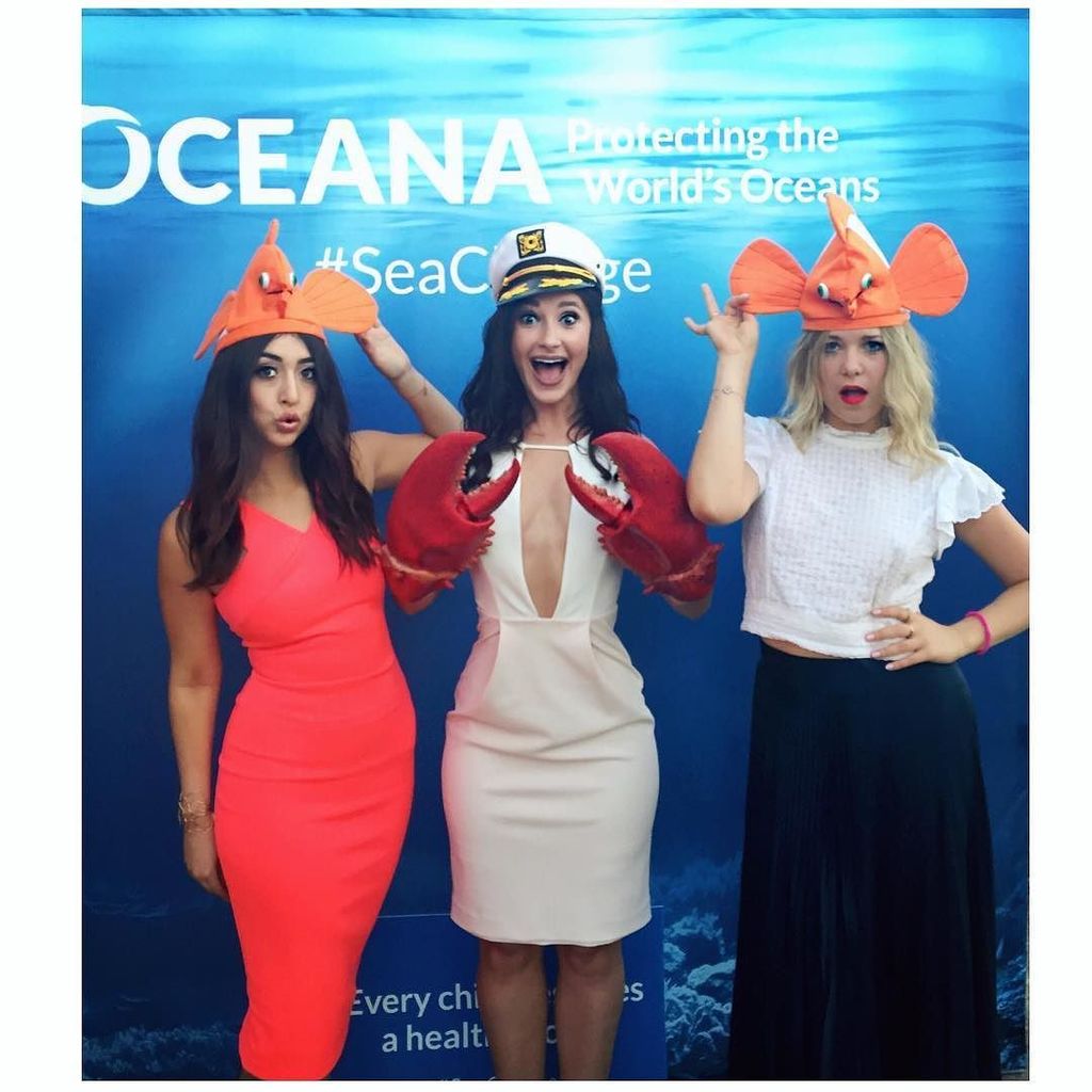 kiracahill's tweet photo. Just having a whaley good time, as usual. Thank you @oceana for a spectacular #seachange event last night! 🦀🐬🐠 https://t.co/rwQQCR9MVy