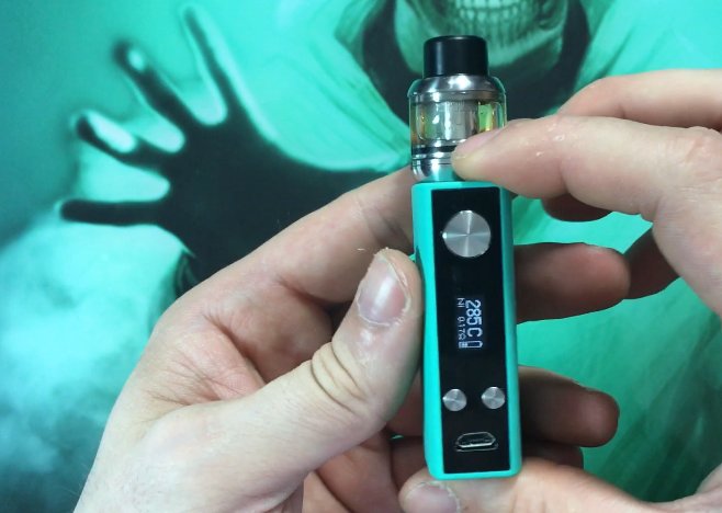 BreakingVap's tweet photo. Revue Box Kit #MRQ 40W @SMY @SMY_Technology @simeiyue 
#vape #ecigs #vapeporn #vapelife
https://t.co/RpnxjDBYXZ https://t.co/TyVu3mLN8n