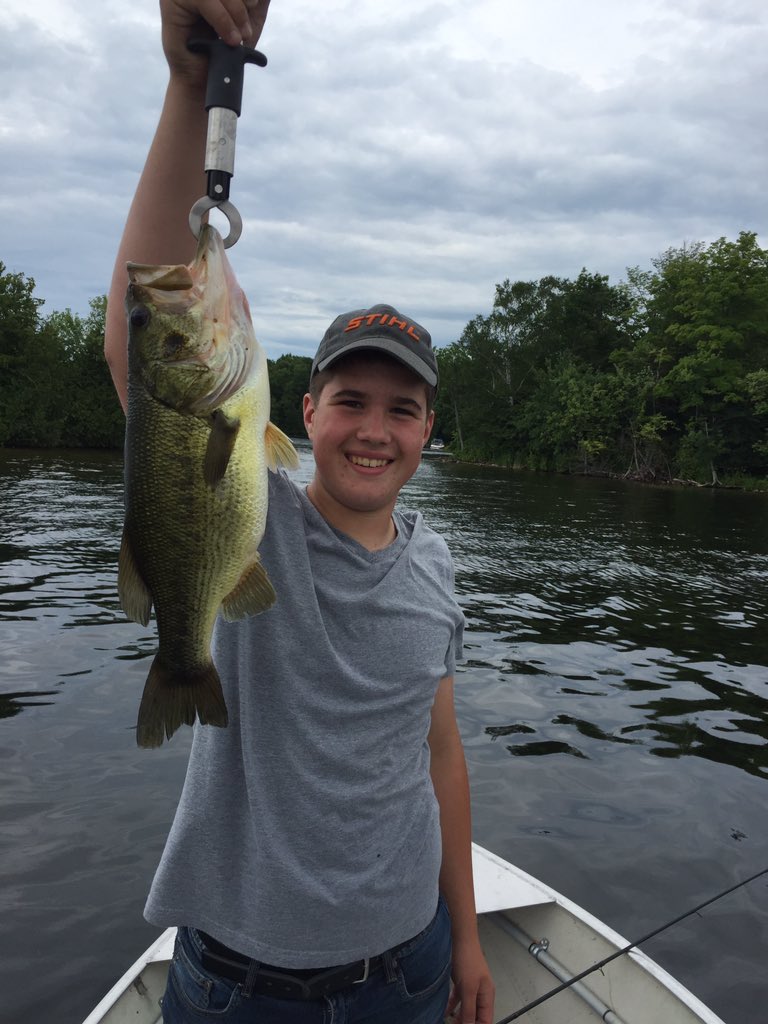 @aaronpsegin <a href="/JMoredock/">jason</a> <a href="/fishingwifey/">Kelly</a> <a href="/CanuckBassin/">CANUCK BASSIN</a> what's bigger Jeffs smile or bucket mouth first 5 plus dad guide