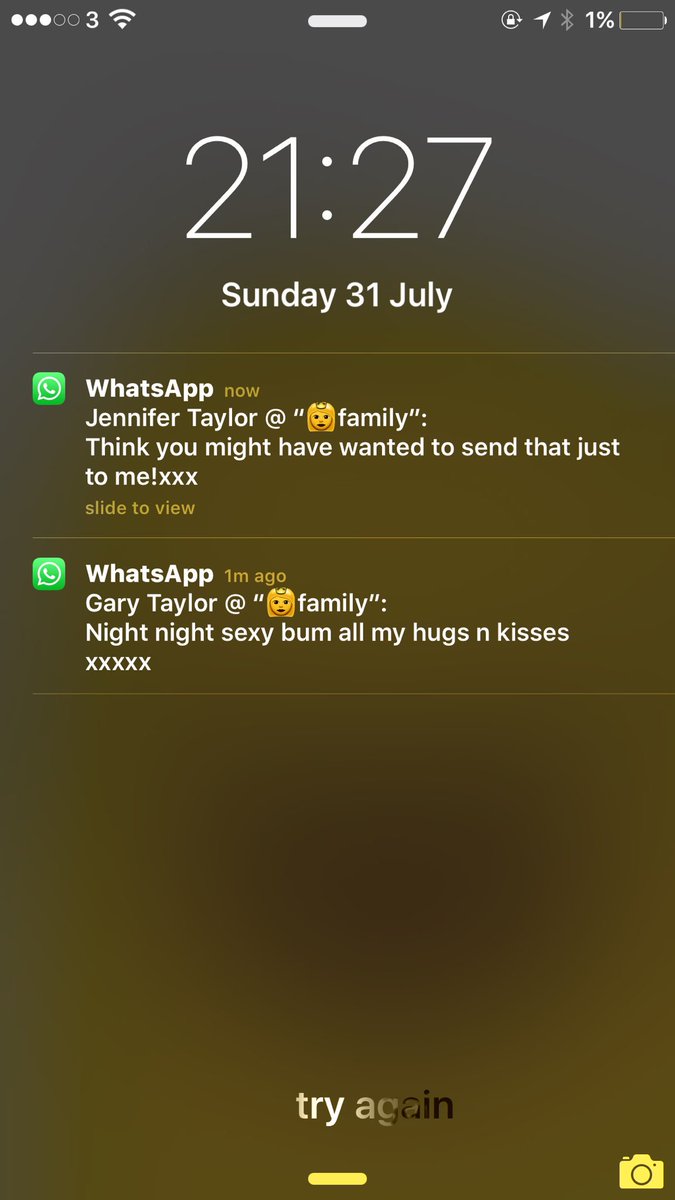daannytaylor's tweet image. when ur da texts the family group chat I stead of yer step mum😕