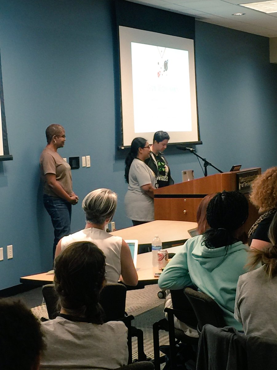 angelmbanks's tweet image. Great opening pitch by MetaGnome! Playing tag with a mobile app. 👟 #WWCATLHack #WWCode #WWCAtl