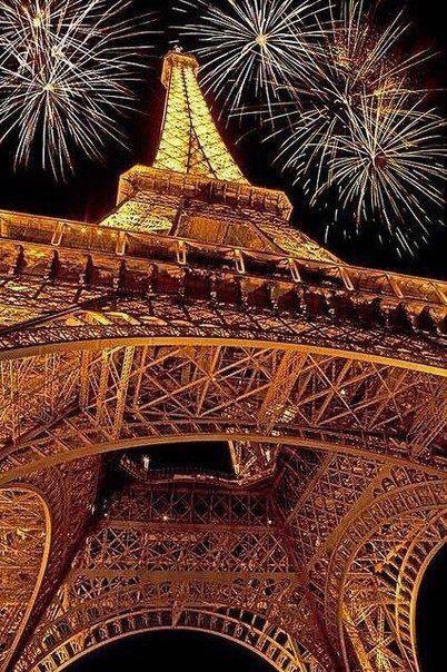 iwantitsofbad's tweet image. Fireworks in different countries.