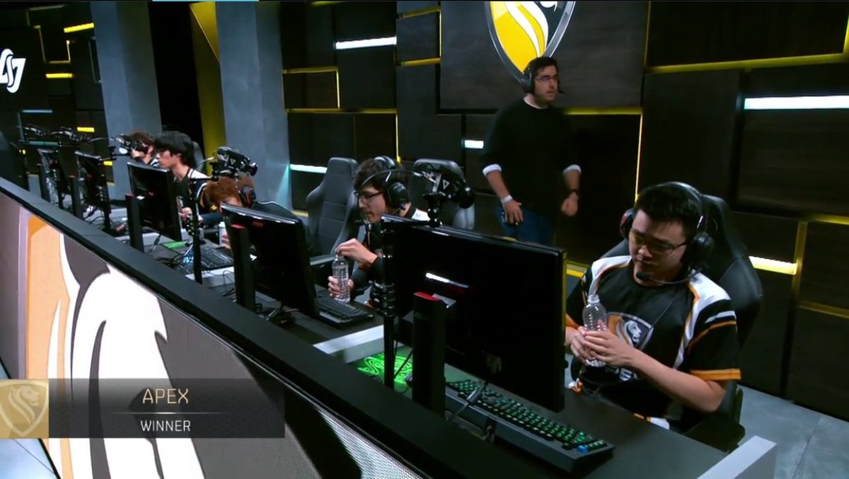 LiveLeaguepedia's tweet photo. The series is going to a Game 3 as @apxgg take down CLG 1-1! #NALCS #APXWIN https://t.co/uCKd0As0jI