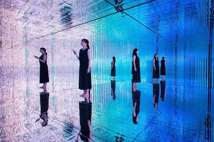 iwantitsofbad's tweet image. Amazing mirror installation.