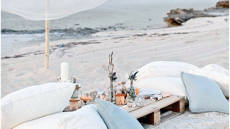 beach date setup
