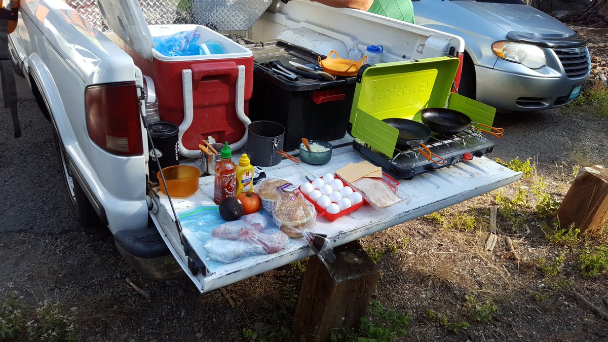 BPDRoom's tweet image. This weekend we made some ridiculous Breakfast Burgers before heading out to Round Lake. Stayed tuned!