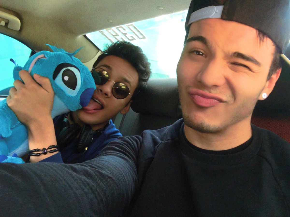 villalobossebas's tweet image. Tuvimos un día de muchos planes para hacer algo bueno por el mundo! Siempre los momentos con Sebas, son LA VIDA 🙌🏼😄