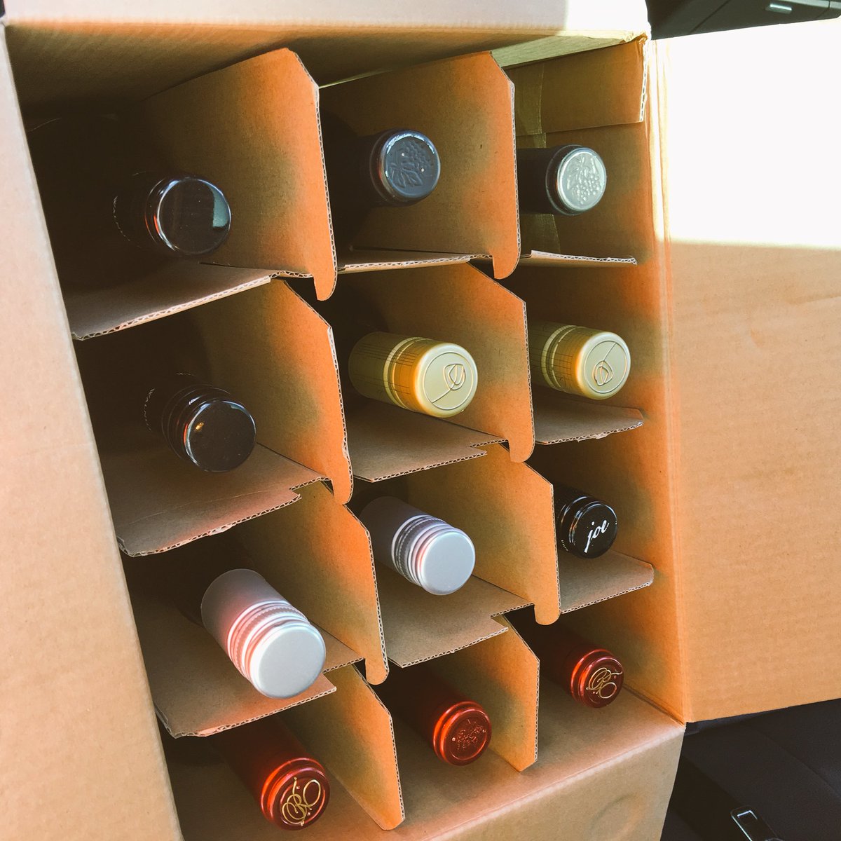 By now bottle tops are memorized  #toughjob #wine #winefordays #somebodysgottadoit <a href="/graybullwine/">Graybull Wine</a> <a href="/wpkennedy/">William Kennedy</a> @demhos
