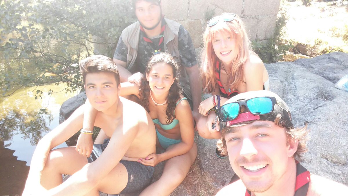 analamo98's tweet photo. Otro año más superándonos ! #Scout #ClanEdelweiss https://t.co/EOSqlqdnF0