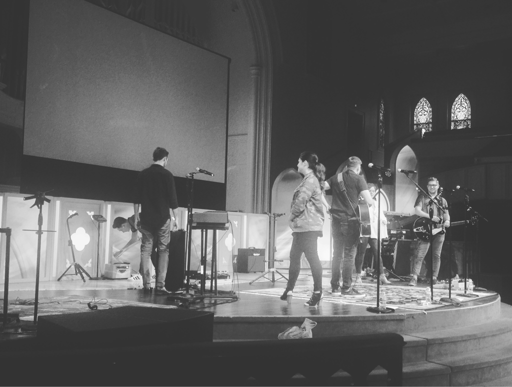 fdicampus's tweet photo. Sound check. Can't wait to worship with you! #ReviveBigD https://t.co/Kt6GLOEyNn