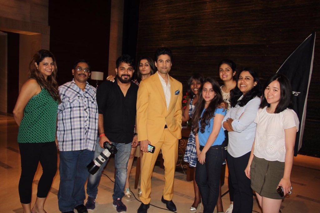 RKianz's tweet photo. #FeverOnAug5 #feverInPune @FeverMovie2016 @RK1610IsMe @nichefilmfarm https://t.co/gjBshW5LUS