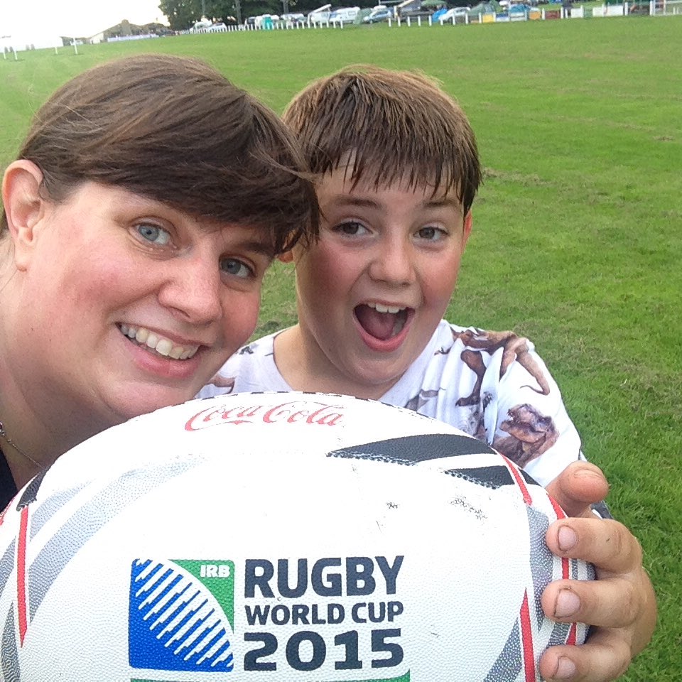 eka1679's tweet photo. No training on, but dragged upto the rugby club by my boy must have run the up n down pitch 20 times! #rugby #klrufc https://t.co/CPNes3x5R0