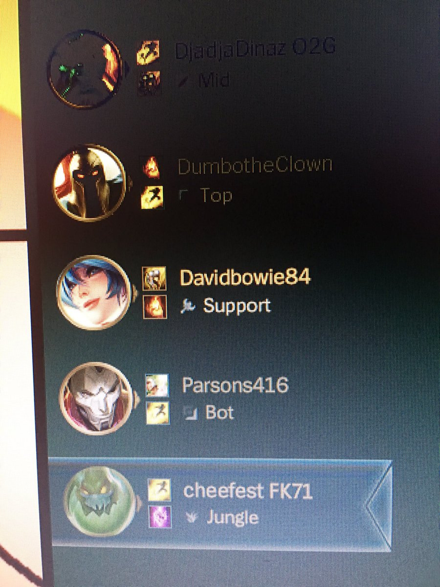 Alexaamelia90's tweet photo. @LeagueOfLegends #davidbowie #sonasupport #lol #LeagueOfLegends #sundayfunday #gamer https://t.co/GJnOrQ0TS0