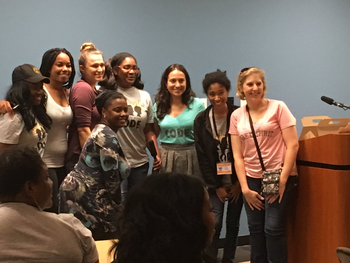 WomenWhoCode's tweet image. .@WWCAtl director @ericastanley and #WWCode CEO @alaina present awards at #WWCATLHack.
