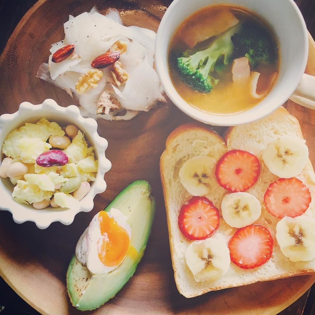 ayupichi1206's tweet photo. Good morning🌞🌞🌞
8月が始まりましたあ🐳🌺
今日もいっぱい食べて元気もりもりで一週間がんばります🙈🌼
#ayupichikitchen #cutecooking #b… https://t.co/IutT4SX1BI https://t.co/gDaDa5d7Ky