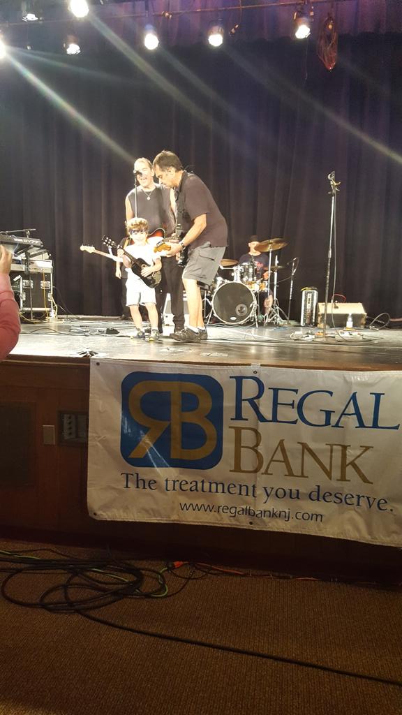 Dorisb521's tweet photo. @RegalBank #regalbankconcerts supports Livingston NJ Summer Concerts we love love you! B-street band rocking tonight https://t.co/vTQMRfDeIP