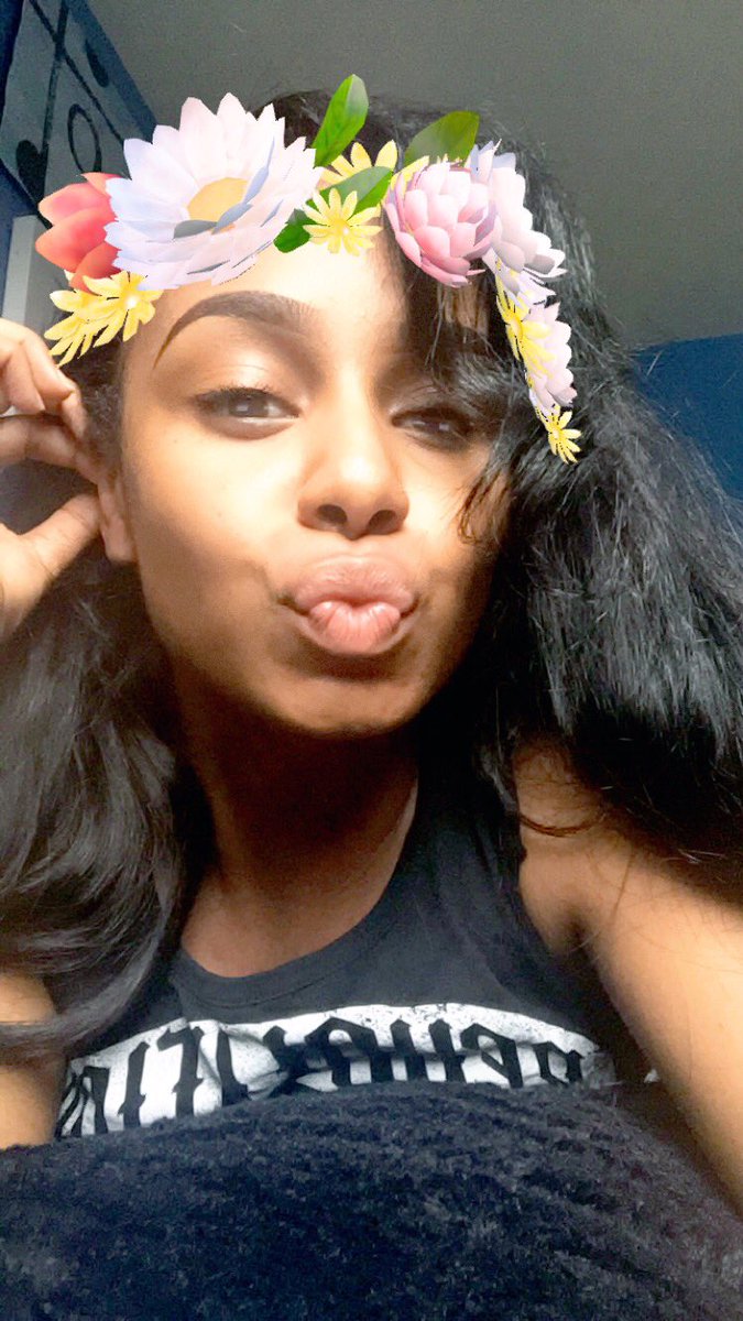 markiiib's tweet photo. Follow @__lynetteee @__lynetteee 👅👅 https://t.co/CyRuN1hwBJ