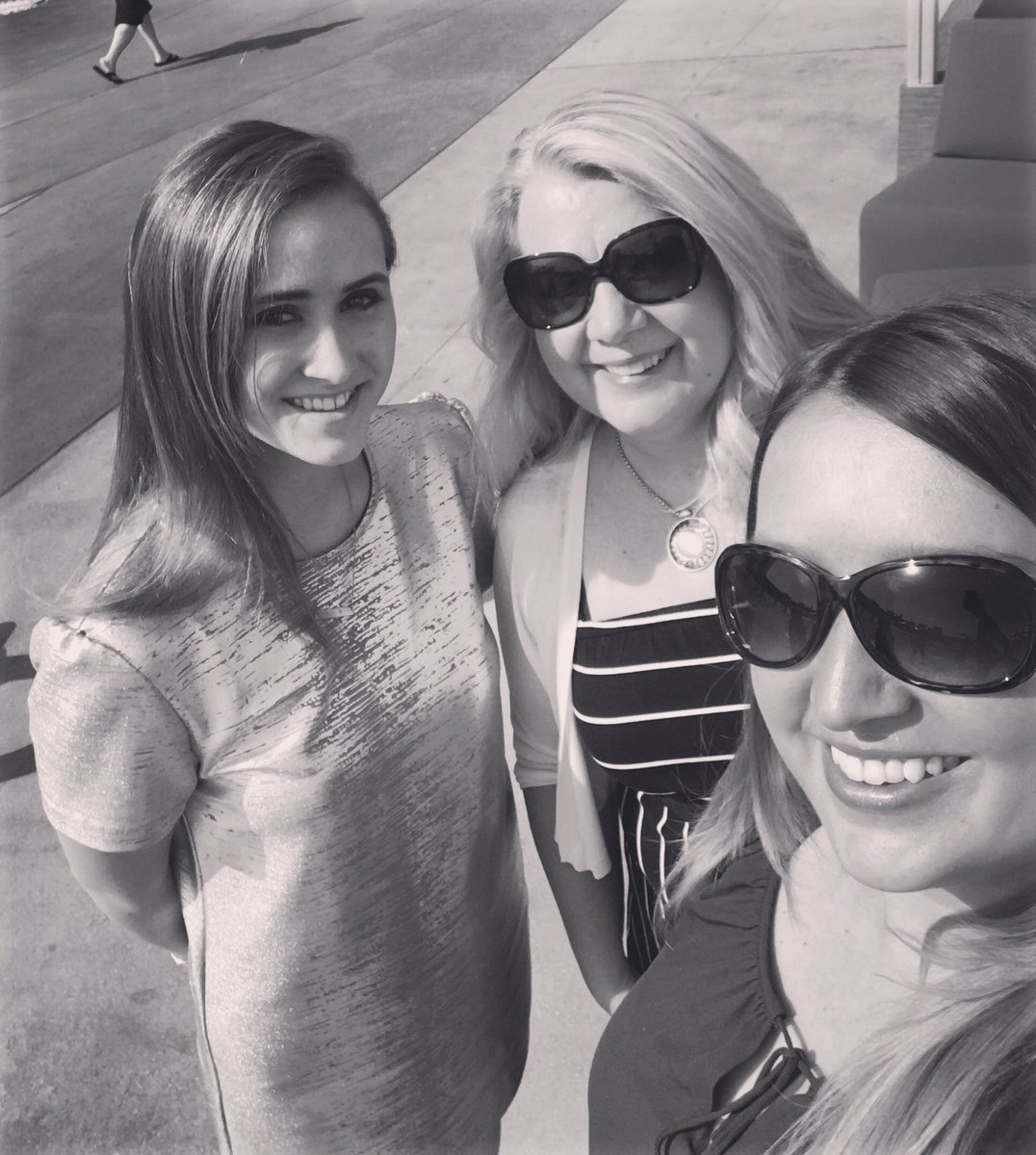 RoomResolution's tweet image. Fabulous first day at #lvmkt!