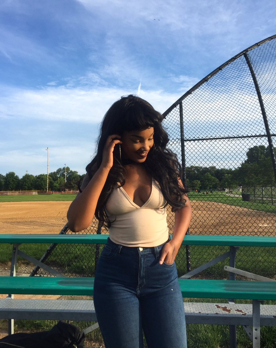 threesunsets's tweet image. feeling bright. ✨