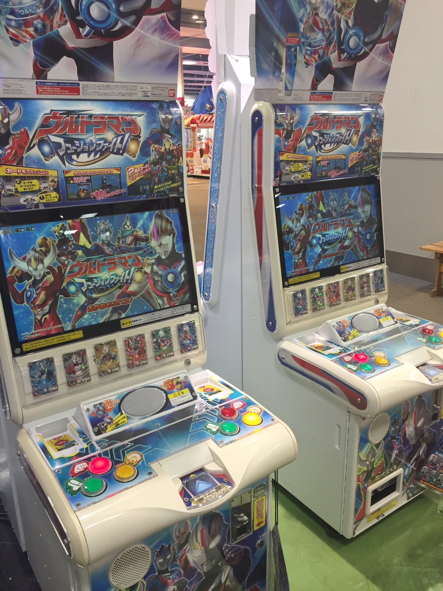 Namcoイオンモール北戸田店 新ゲーム 北戸田にも新しいカードゲームが登場しました ウルトラマン フュージョンファイト です ウルトラマン好きにはたまらないゲームですね 当店には2台設置しております ウルトラマンフュージョン T Co