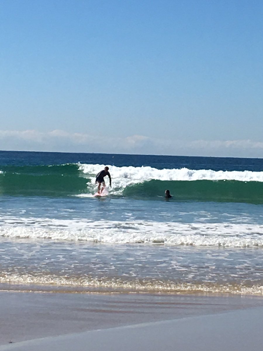mfacsport's tweet photo. This is why billeting is so important on tours. Thanks W-G family. @NuLS_Sport #sunnycoast #proudtobeflinders https://t.co/qD08H237du